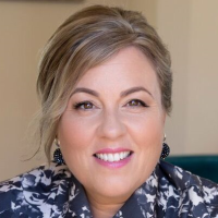 Sonya Professional cropped